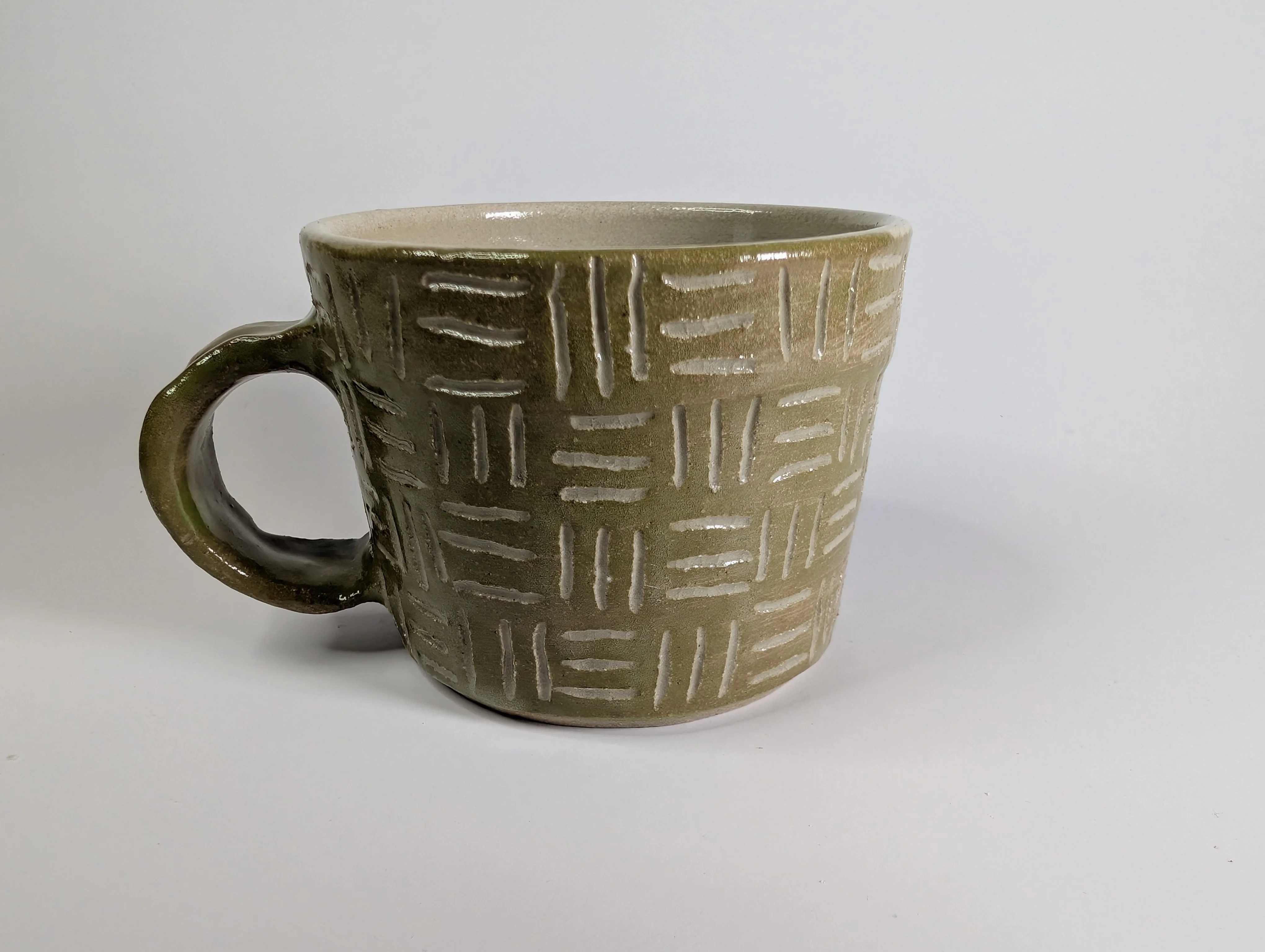 Cross Thatch Mug