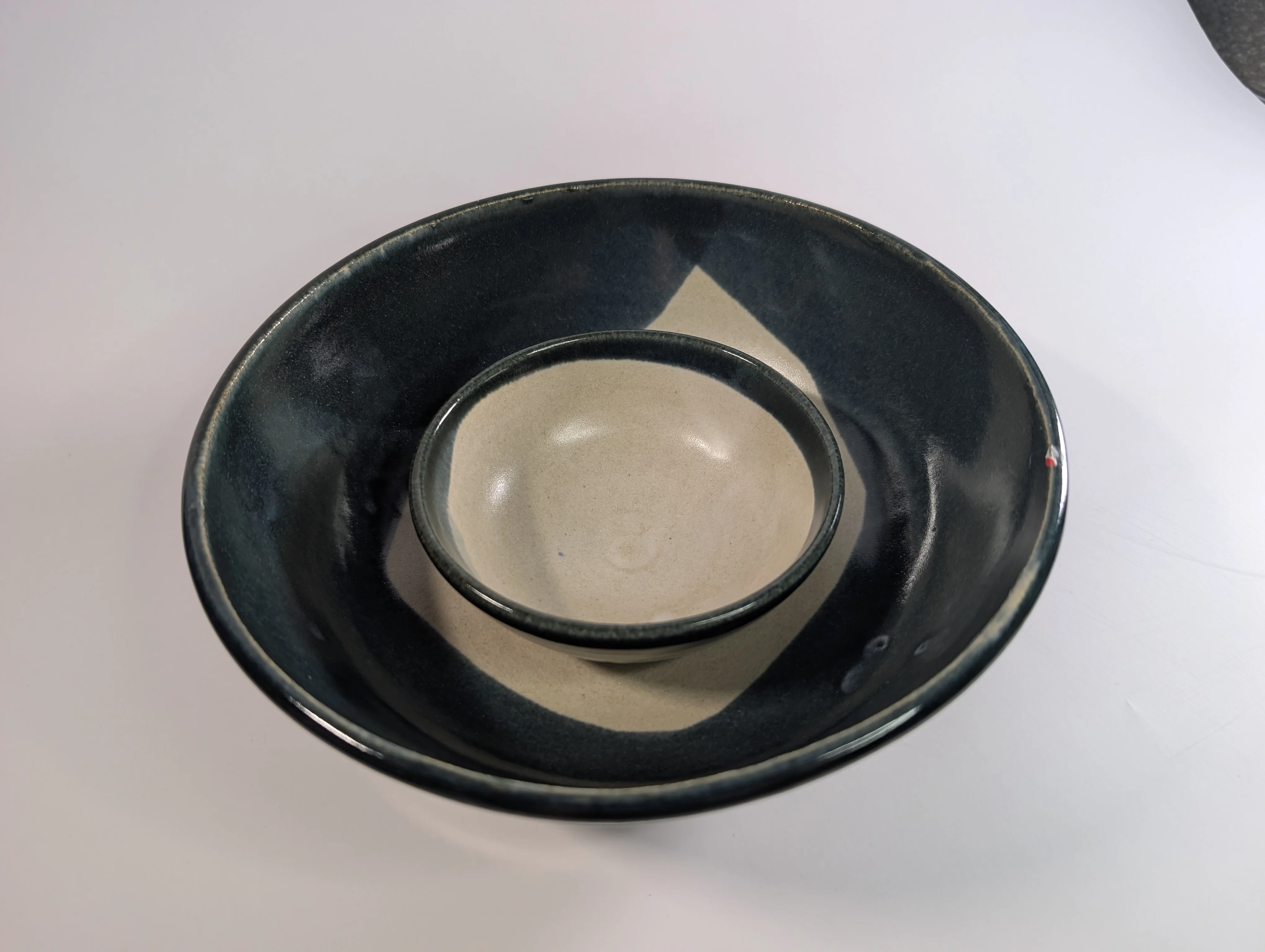 Large and Small Bowl Set - Image 5