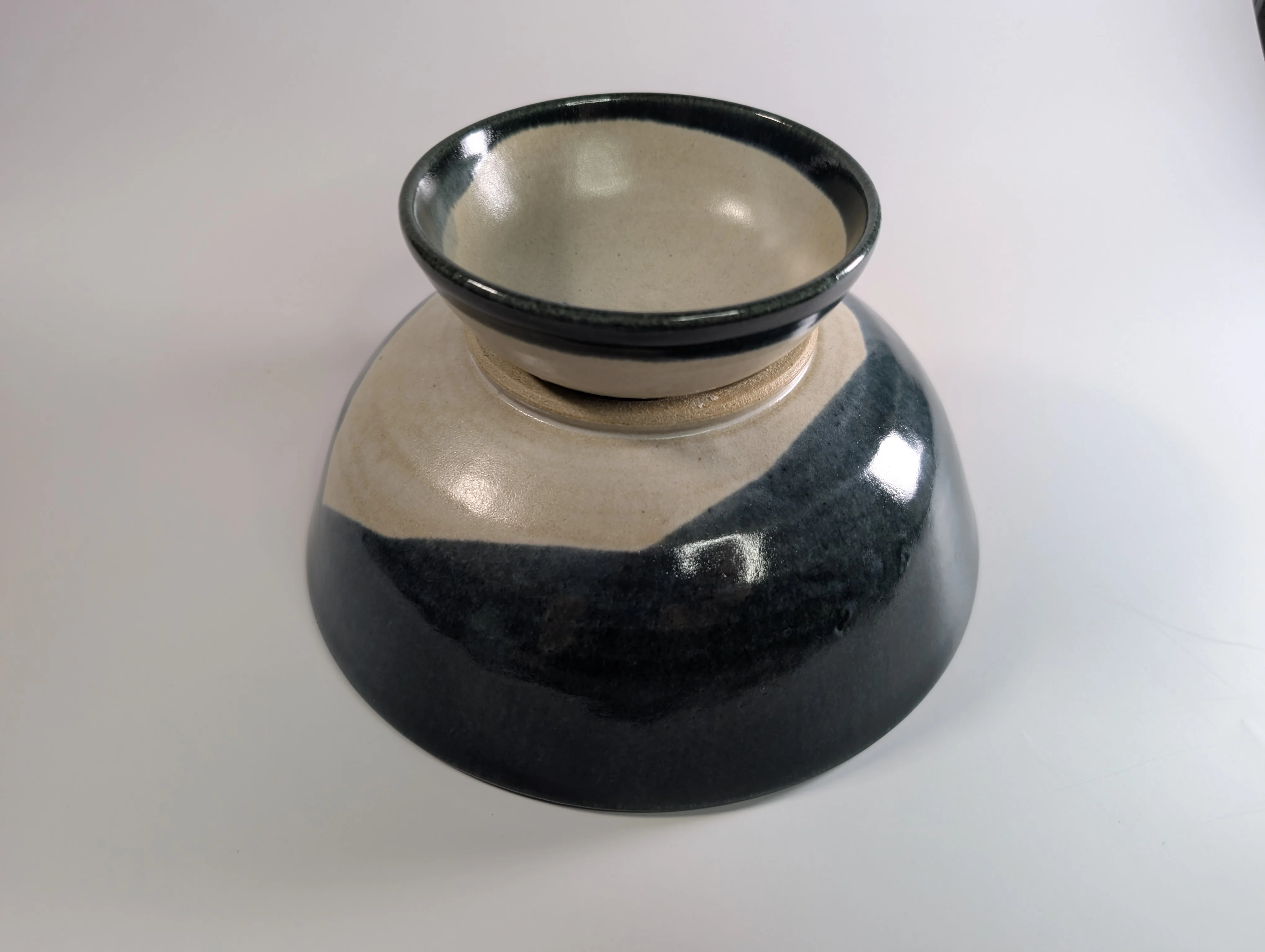 Large and Small Bowl Set - Image 6